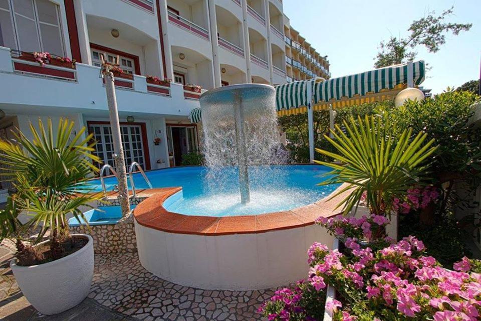 Golf & Hotel